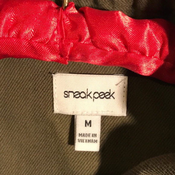 Sneak peek size medium army green jacket - Picture 5 of 6